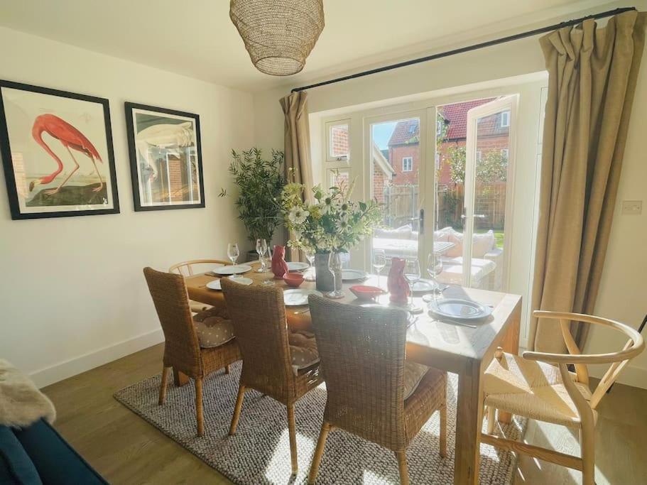 Stunning! Beautiful Contemporary Property In Holt, Norfolk Holt  Extérieur photo